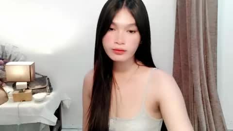 maniniyot69 online show from October 28, 2025, 5:37 pm