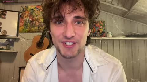 Snapshot of manolein chatting on February 25, 2025, 9:35 pm manolein online show from February 25, 2025, 9:35 pm