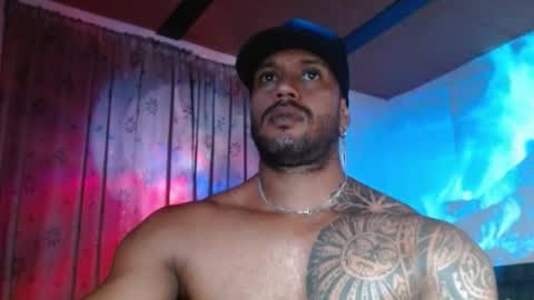 Snapshot of manolofitt chatting on May 11, 2026, 6:49 pm Manolo online show from May 11, 2026, 6:49 pm