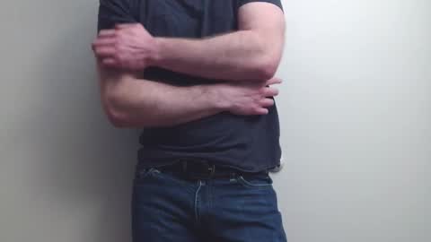 Snapshot of mantoy2000 chatting on February 12, 2026, 12:16 am mantoy2000 online show from February 12, 2026, 12:16 am