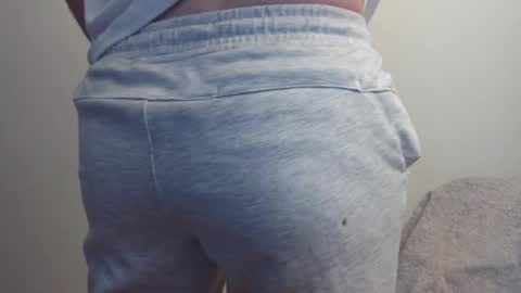 Snapshot of mantoy2000 chatting on March 28, 2026, 12:27 pm mantoy2000 online show from March 28, 2026, 12:27 pm