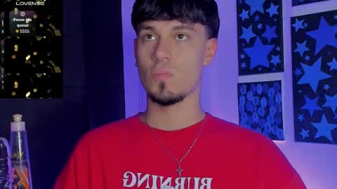  independent model online show from February 19, 2026, 1:23 am