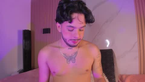 MANUEL Dont forget your thumbs up online show from November 30, 2025, 11:25 am