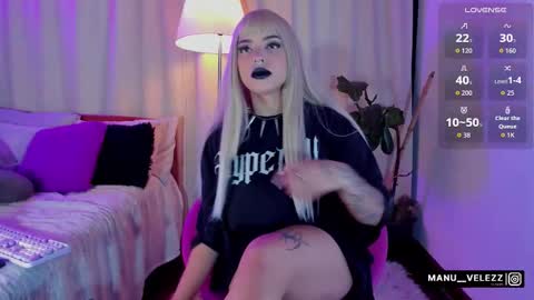 Snapshot of manu_nyx chatting on December 16, 2025, 6:18 am manu velezz Help me to get to 100 thumbs ups Tip 25tks Rate me online show from December 16, 2025, 6:18 am