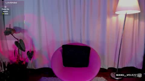 Snapshot of manu_nyx chatting on January 12, 2026, 7:13 am manu velezz Help me to get to 100 thumbs ups Tip 25tks Rate me online show from January 12, 2026, 7:13 am