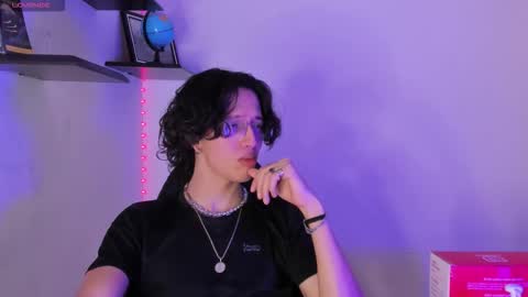 Manuel online show from November 15, 2025, 3:37 am