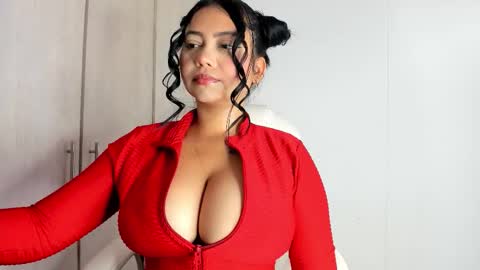 MANUELA online show from October 14, 2025, 3:02 pm