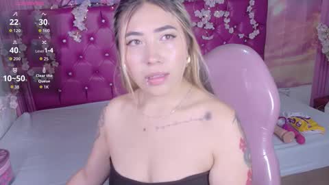 Snapshot of manuelaveelez chatting on November 16, 2025, 6:57 pm Manuela online show from November 16, 2025, 6:57 pm