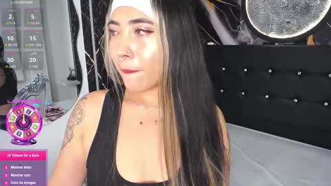 Snapshot of manuelaveelez chatting on January 8, 2026, 5:10 am Manuela online show from January 8, 2026, 5:10 am