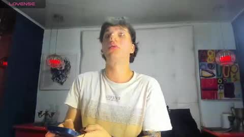 Manuel online show from April 14, 2026, 4:51 am