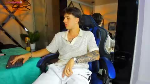 Manuel online show from April 18, 2026, 5:00 am