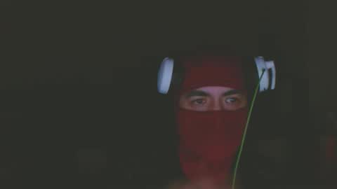 ManuelValentine online show from March 5, 2026, 1:23 am