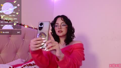 Manu  online show from December 17, 2024, 12:12 am