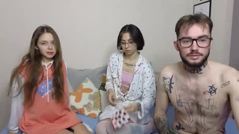 mar7gan online show from October 26, 2025, 2:28 am