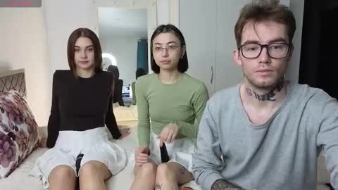 mar7gan online show from November 30, 2025, 5:55 am