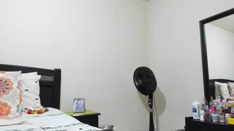 Mara online show from January 28, 2025, 2:21 pm