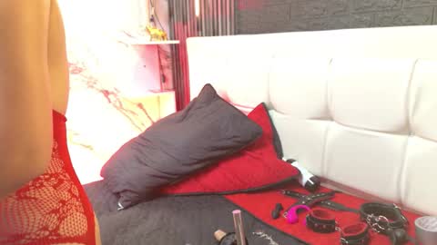 Snapshot of mara_blake__ chatting on February 4, 2026, 4:07 am Mara online show from February 4, 2026, 4:07 am