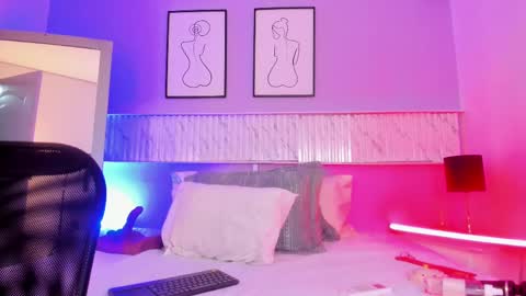 Mrs. Sweet online show from February 14, 2025, 4:15 am