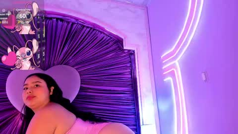 maralinette22 online show from September 21, 2025, 11:34 am