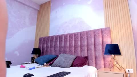 maralinette22 online show from March 6, 2026, 11:39 am