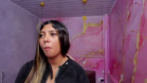 Snapshot of maraluna_ chatting on July 15, 2026, 1:38 pm Maraluna online show from July 15, 2026, 1:38 pm