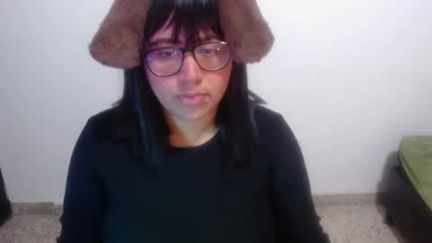 Snapshot of marasilk chatting on September 24, 2025, 1:36 pm Mara Silk online show from September 24, 2025, 1:36 pm