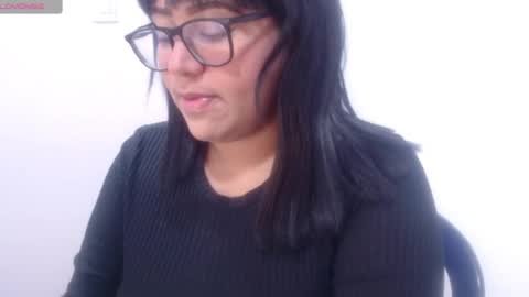 Snapshot of marasilk chatting on October 11, 2025, 3:32 pm Mara Silk online show from October 11, 2025, 3:32 pm