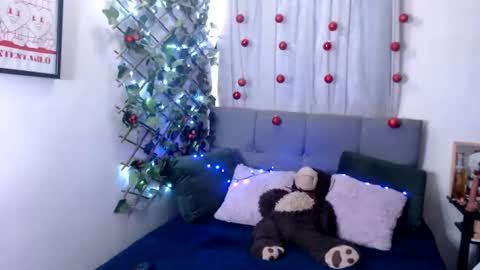 Marcela  online show from December 26, 2024, 2:37 pm