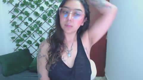 Marcela  online show from October 1, 2025, 1:44 am
