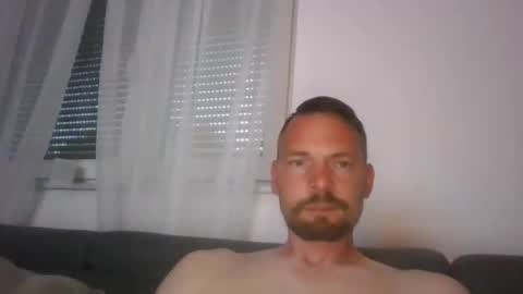 Snapshot of marcel448098 chatting on May 27, 2026, 6:38 pm marcel448098 online show from May 27, 2026, 6:38 pm