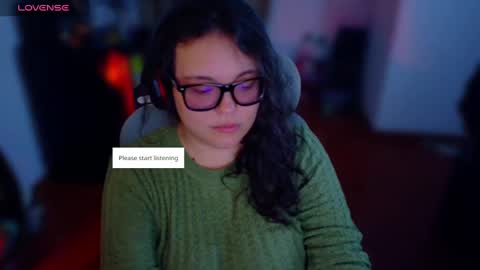 marcela2101s online show from November 18, 2025, 9:52 pm