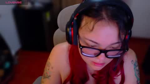 marcela2101s online show from November 30, 2025, 2:43 pm