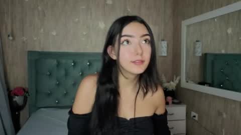 Snapshot of marcelaa_fox chatting on June 1, 2026, 8:32 pm Marcela online show from June 1, 2026, 8:32 pm