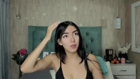 Snapshot of marcelaa_fox chatting on June 5, 2026, 9:09 pm Marcela online show from June 5, 2026, 9:09 pm