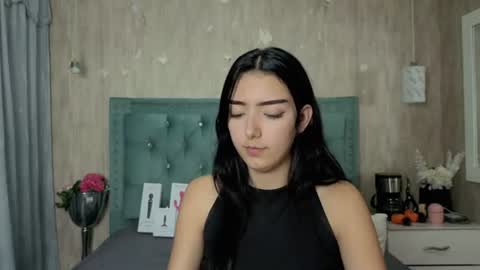 Snapshot of marcelaa_fox chatting on June 10, 2026, 9:03 pm Marcela online show from June 10, 2026, 9:03 pm