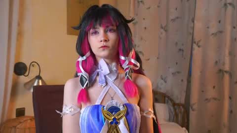 Eva online show from May 10, 2026, 4:01 pm