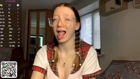 Alisa online show from December 5, 2025, 8:45 am