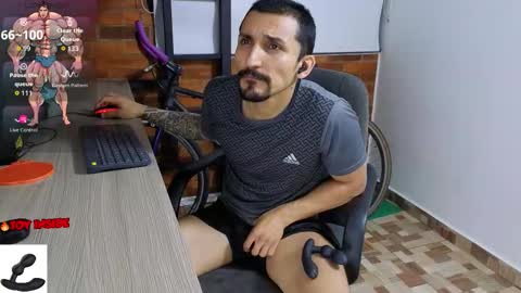 Marck  Independent model  online show from October 10, 2025, 2:32 am