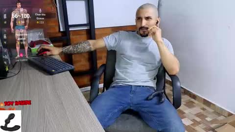 Marck  Independent model  online show from December 23, 2025, 4:10 am