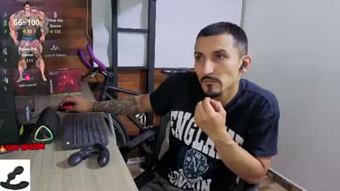 Snapshot of marckmuscle chatting on July 19, 2026, 3:54 am Marck Independent model online show from July 19, 2026, 3:54 am