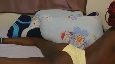 marclyne_cy online show from February 9, 2026, 9:19 pm