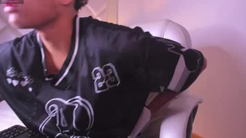 marco_deluxe online show from May 7, 2026, 11:37 am