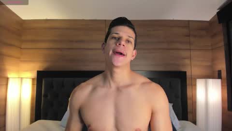 Marco Sullivan online show from October 7, 2025, 12:24 pm