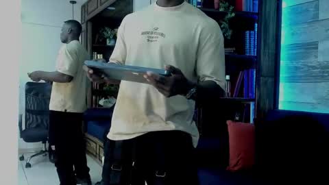 Marcusssss online show from November 28, 2025, 11:46 am