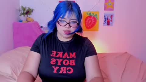 danna online show from June 17, 2026, 4:26 am