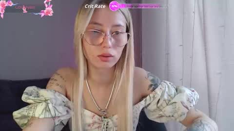 Snapshot of margaret_8 chatting on December 1, 2025, 9:03 am Margaret online show from December 1, 2025, 9:03 am