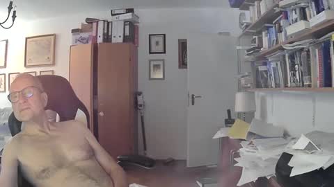 marginalie online show from December 5, 2024, 7:49 am