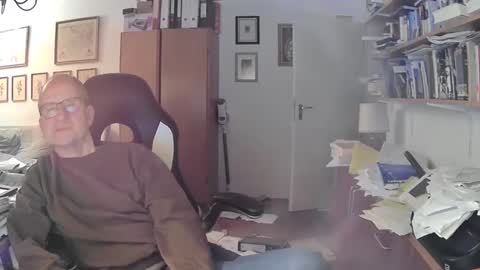 marginalie online show from February 3, 2025, 10:21 pm