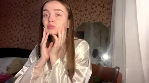 Chloe online show from March 31, 2026, 3:45 pm