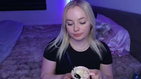 margot_robbie7 online show from February 26, 2026, 12:53 am